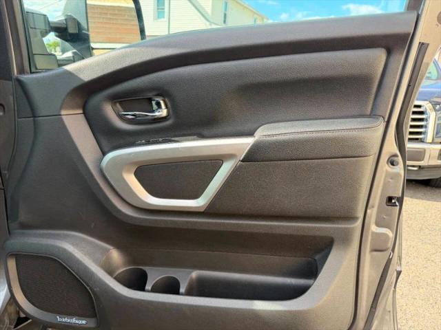 2017 Nissan Titan SL