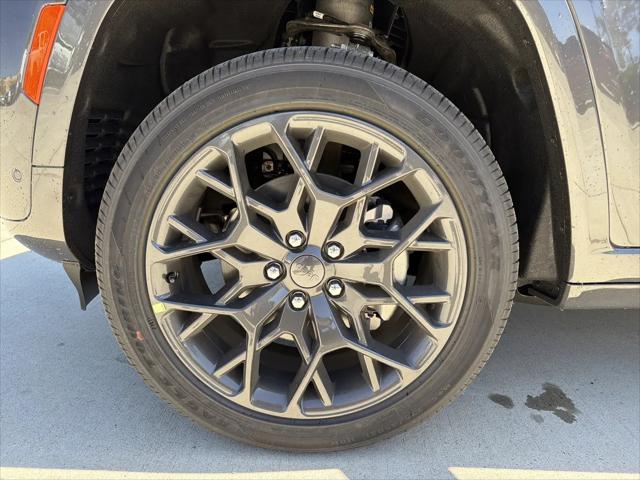 2026 Jeep Grand Cherokee L Summit 4x4