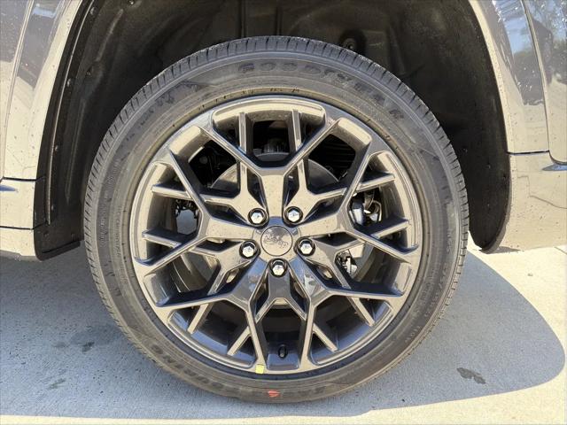 2026 Jeep Grand Cherokee L Summit 4x4