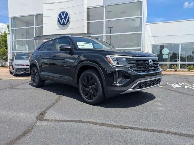2026 Volkswagen Atlas Cross Sport SE with Technology