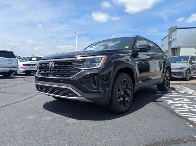 2026 Volkswagen Atlas Cross Sport SE with Technology