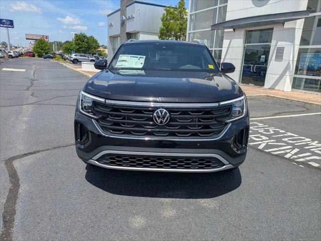 2026 Volkswagen Atlas Cross Sport SE with Technology