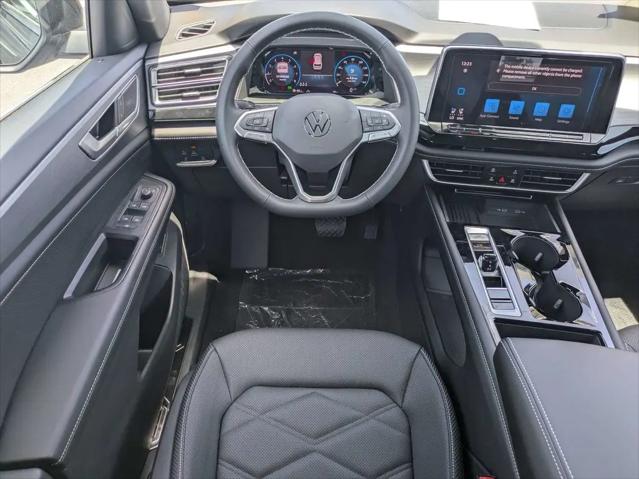 2026 Volkswagen Atlas Cross Sport SE with Technology