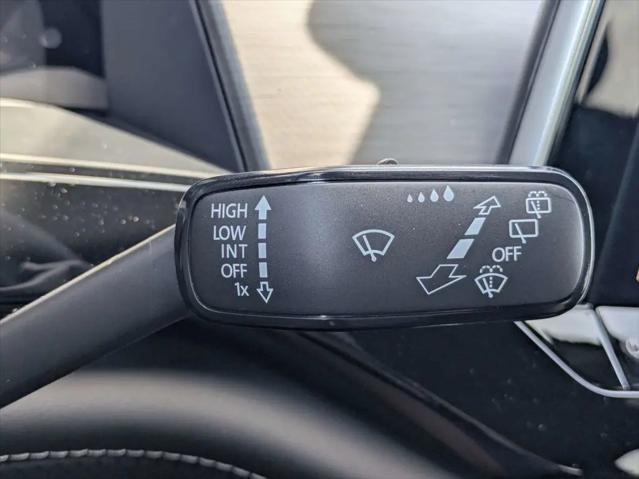 2026 Volkswagen Atlas Cross Sport SE with Technology