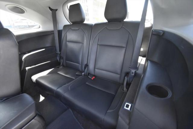 2017 Acura MDX w/Advance Package