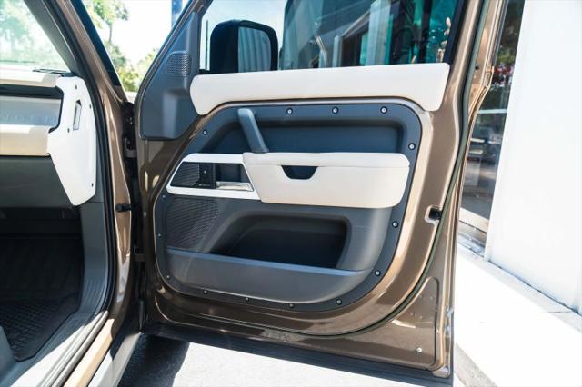 2023 Land Rover Defender 110 S