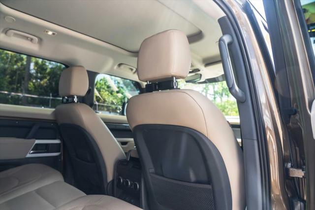 2023 Land Rover Defender 110 S