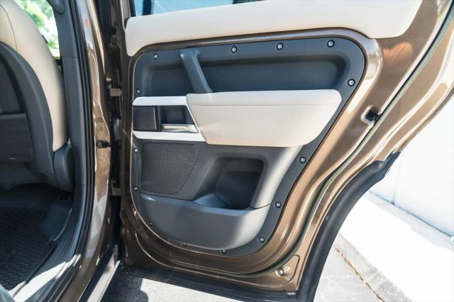 2023 Land Rover Defender 110 S