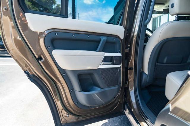 2023 Land Rover Defender 110 S