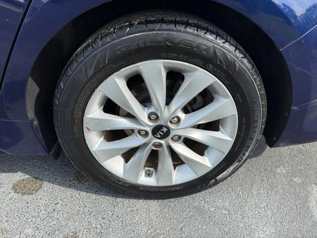 2017 Kia Optima LX