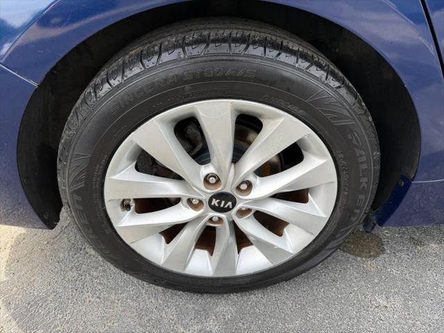 2017 Kia Optima LX