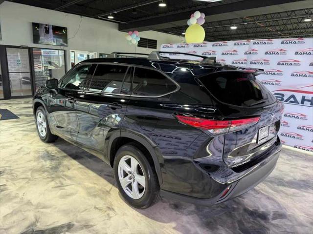 2022 Toyota Highlander Hybrid LE
