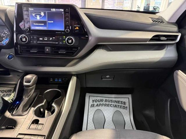 2022 Toyota Highlander Hybrid LE