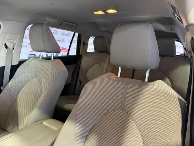 2022 Toyota Highlander Hybrid LE