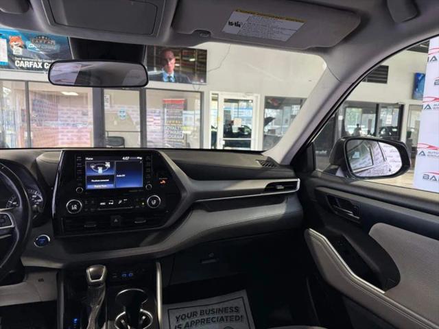 2022 Toyota Highlander Hybrid LE