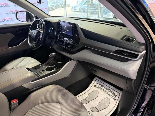 2022 Toyota Highlander Hybrid LE