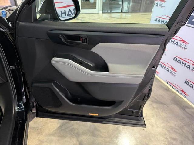 2022 Toyota Highlander Hybrid LE