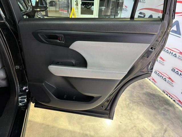 2022 Toyota Highlander Hybrid LE