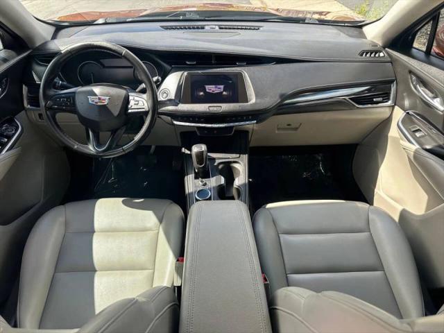 2019 Cadillac XT4 Luxury
