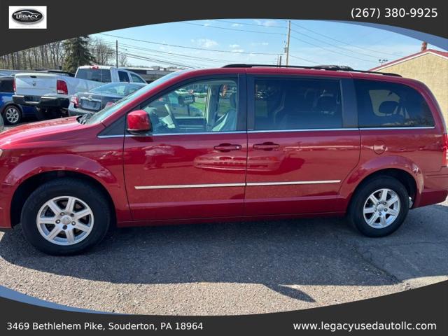 2010 Chrysler Town & Country Touring