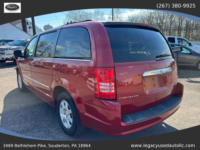 2010 Chrysler Town & Country Touring