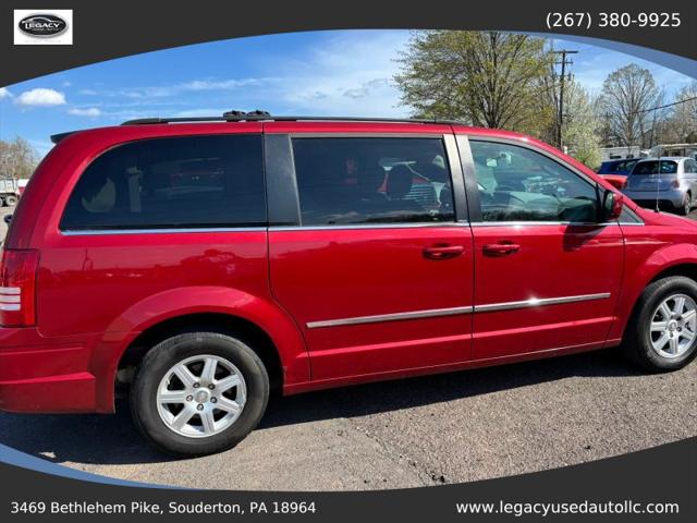 2010 Chrysler Town & Country Touring