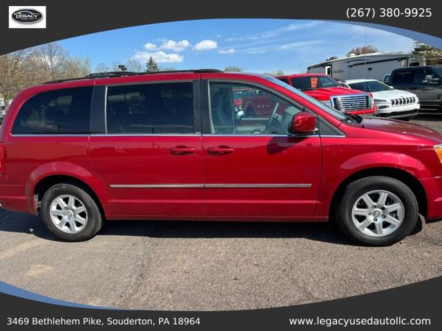 2010 Chrysler Town & Country Touring
