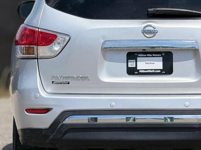 2015 Nissan Pathfinder SV