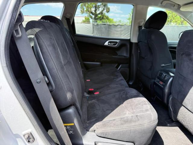 2015 Nissan Pathfinder SV