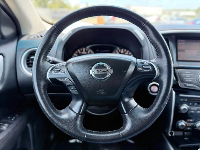 2015 Nissan Pathfinder SV