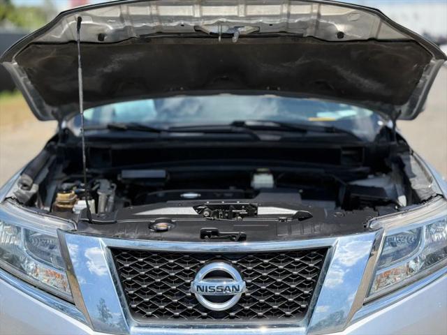 2015 Nissan Pathfinder SV