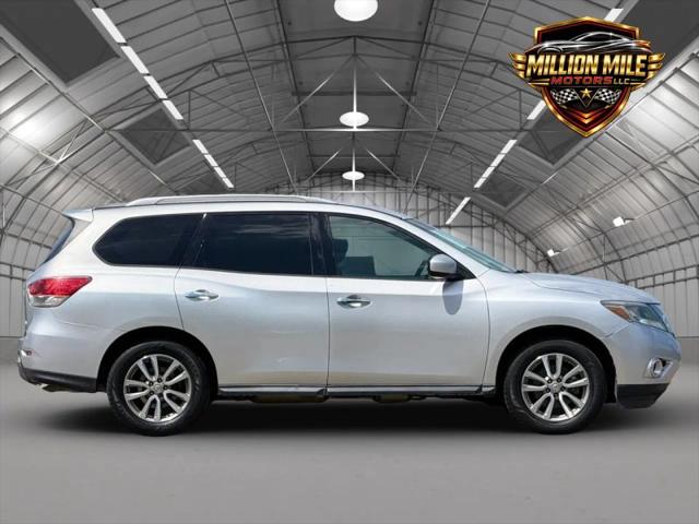 2015 Nissan Pathfinder SV