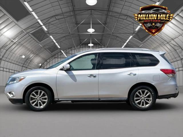 2015 Nissan Pathfinder SV