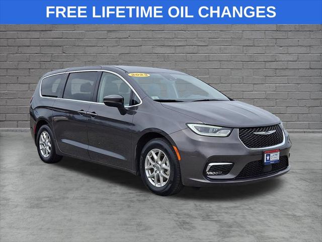 2023 Chrysler Pacifica Touring L for sale in Lumberton, NJ