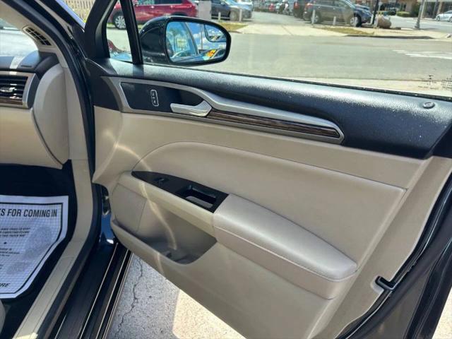 2014 Ford Fusion SE
