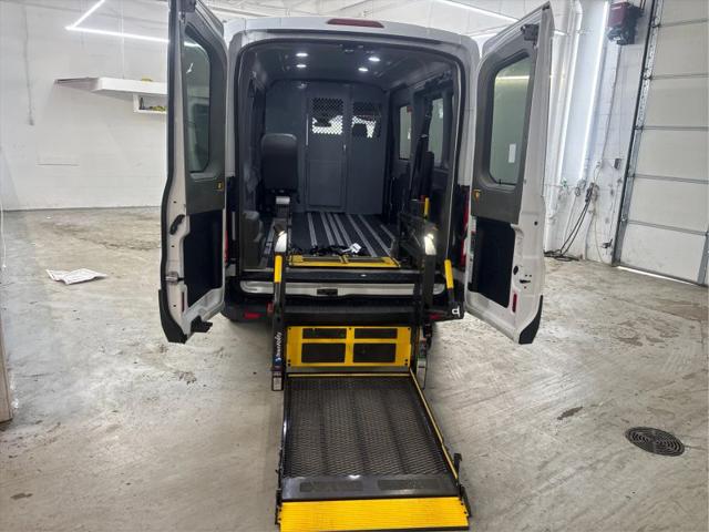 2017 Ford Transit Medium Roof w/Sliding Side Door w/LWB