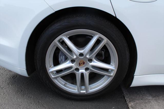 2013 Porsche Panamera 4