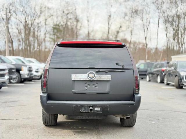 2011 Cadillac Escalade Standard