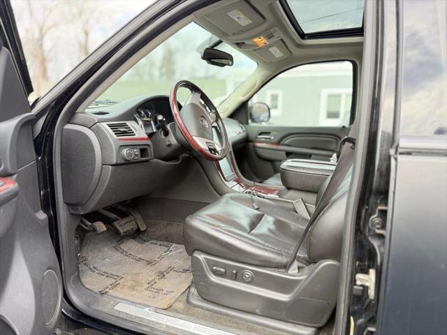 2011 Cadillac Escalade Standard