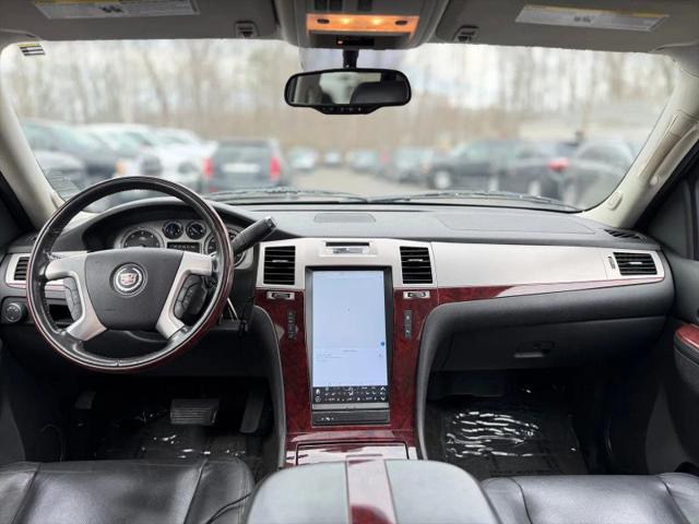 2011 Cadillac Escalade Standard