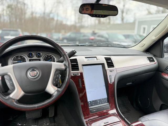 2011 Cadillac Escalade Standard