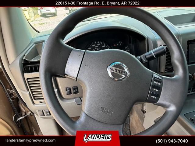 2004 Nissan Titan LE