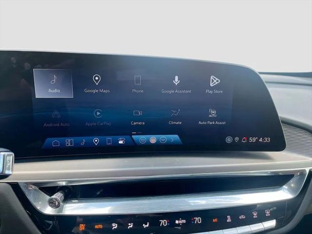 2024 Cadillac iQ Sport w/1SK
