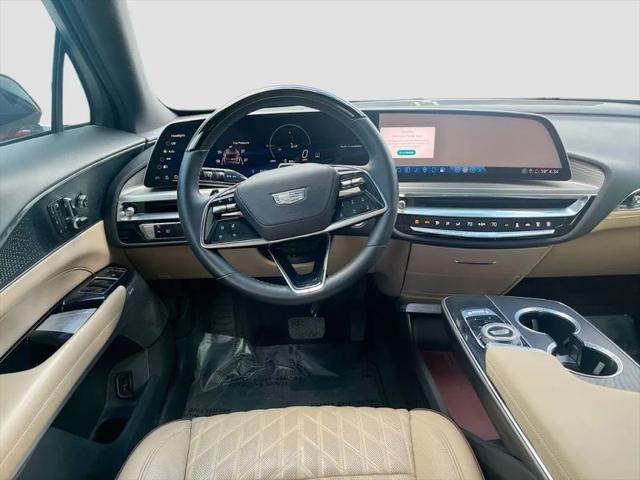2024 Cadillac iQ Sport w/1SK