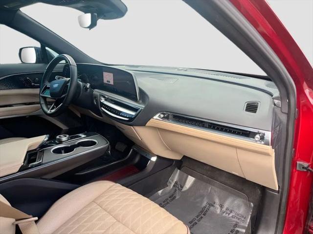 2024 Cadillac iQ Sport w/1SK
