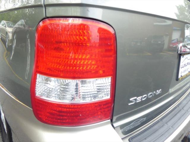 2004 Kia Sedona EX