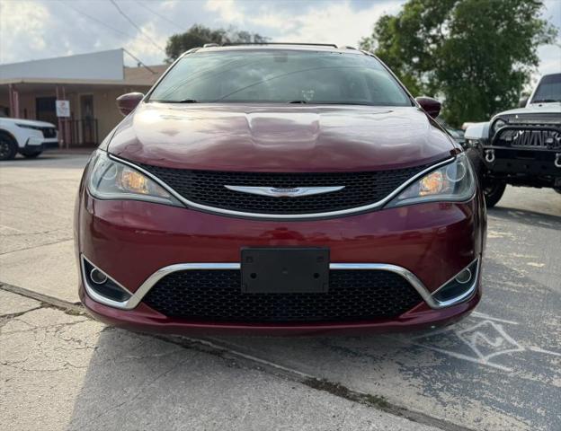 2017 Chrysler Pacifica Touring-L