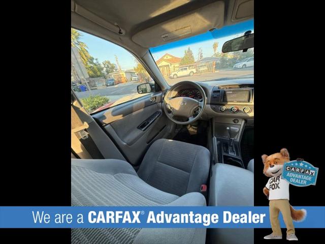 2005 Toyota Camry LE