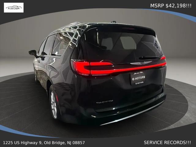 2022 Chrysler Pacifica Touring L