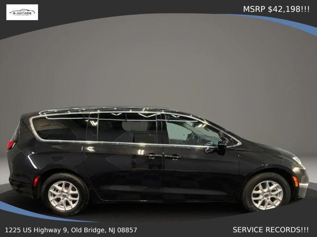 2022 Chrysler Pacifica Touring L